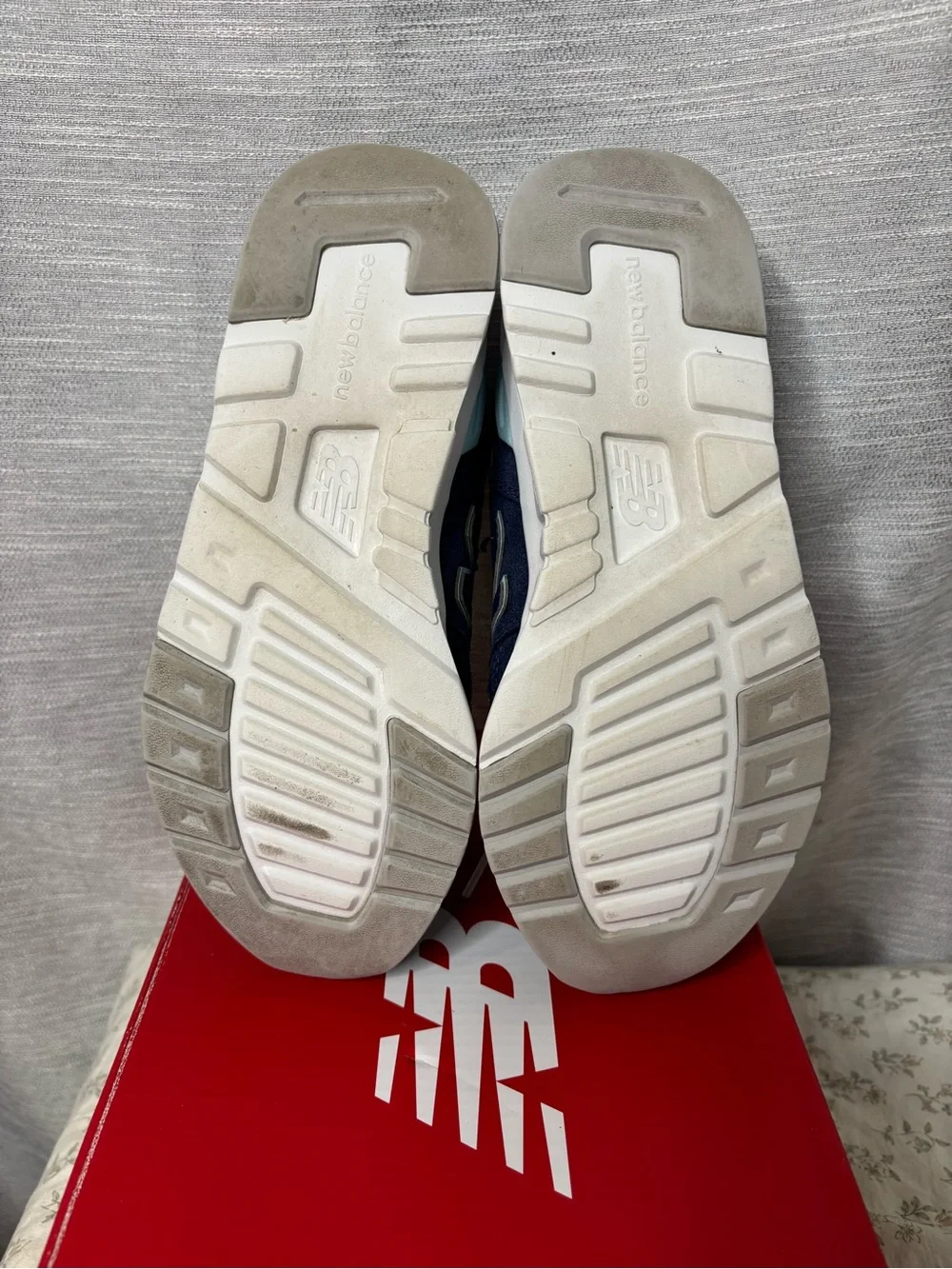 New Balance Navy and White kids Sneakers